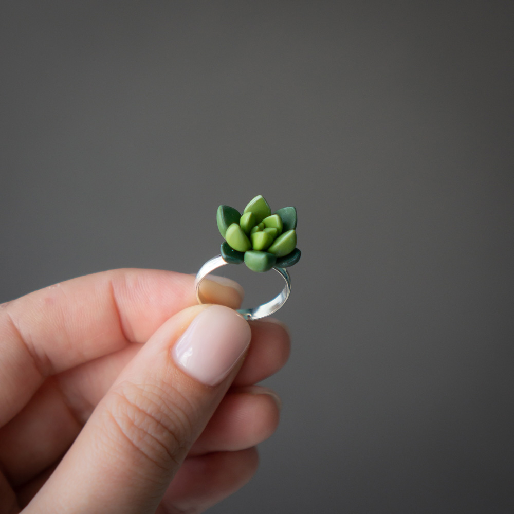 4_green_sedum_ring