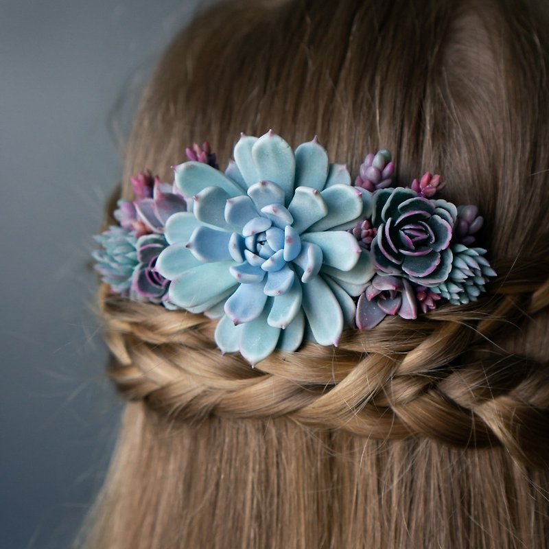 Wedding hair comb with Echeveria cuspidata gemulla Fly Bunny Studio 03
