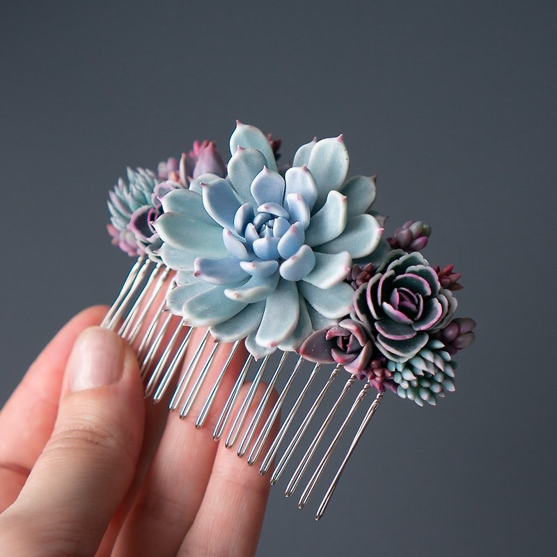 Wedding hair comb with Echeveria cuspidata gemulla Fly Bunny Studio 08