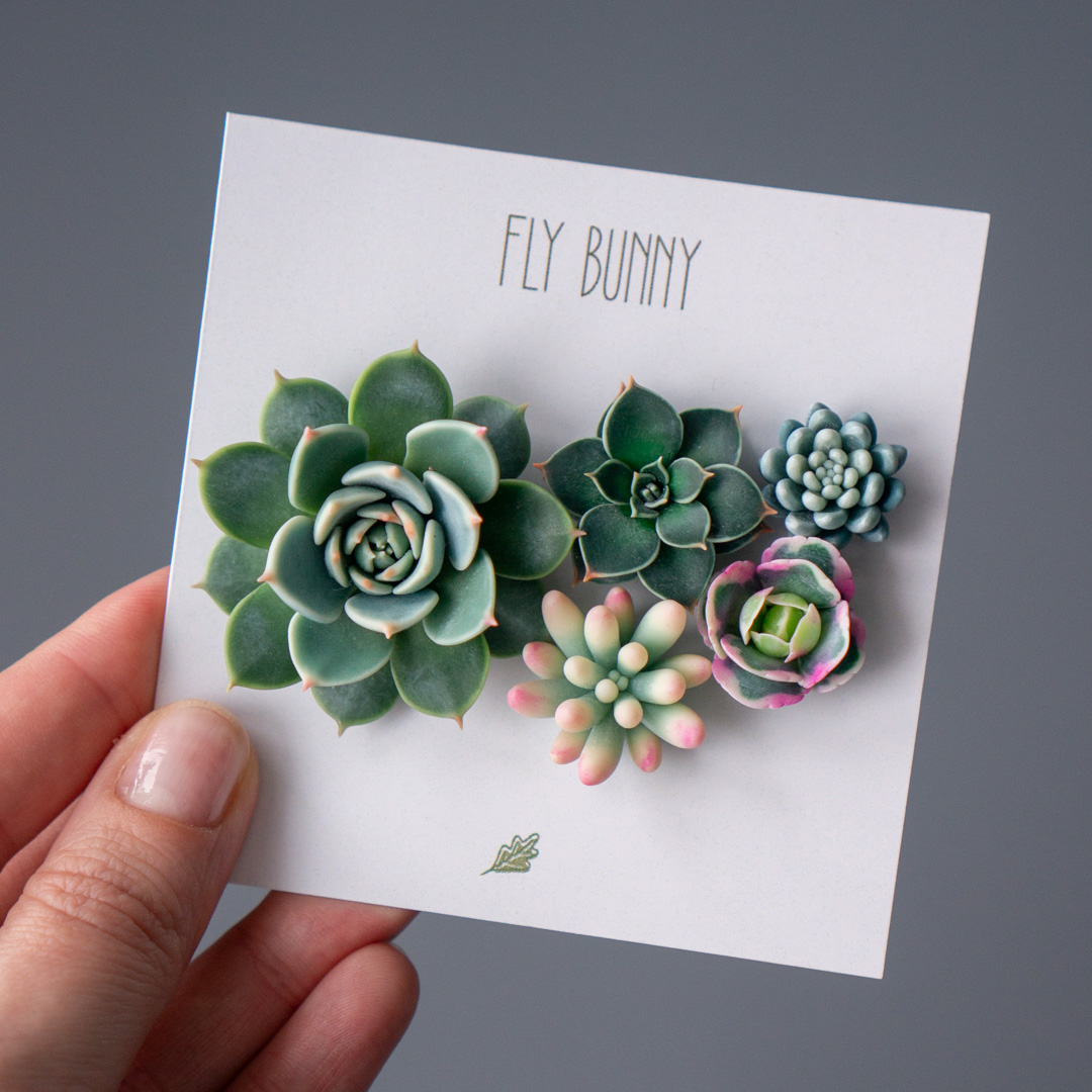 01_brooch_set_with_realistic_succulents_echeveria_chihuahuensis_sedum_spurium_tricolor